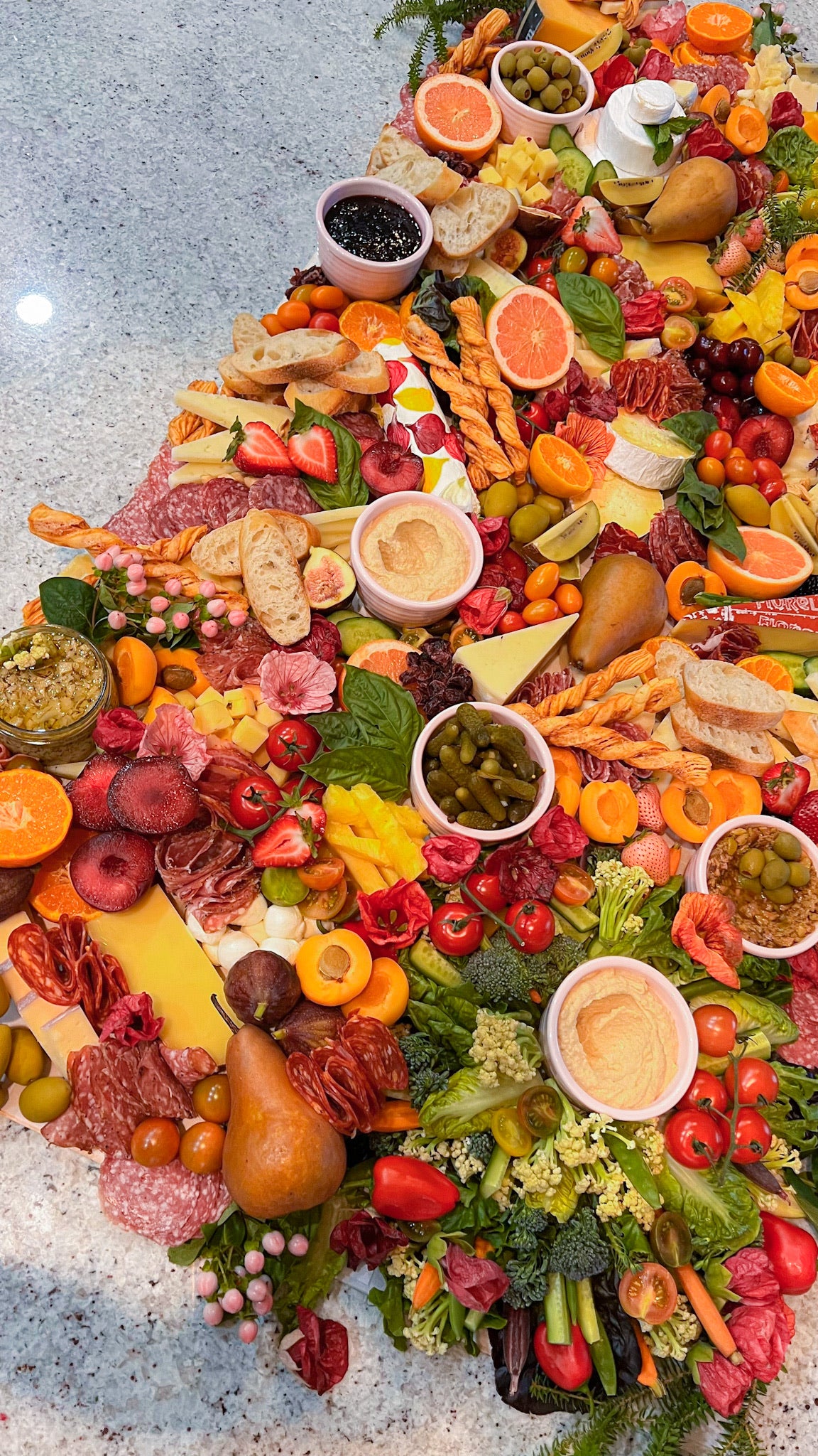GRAZING TABLE